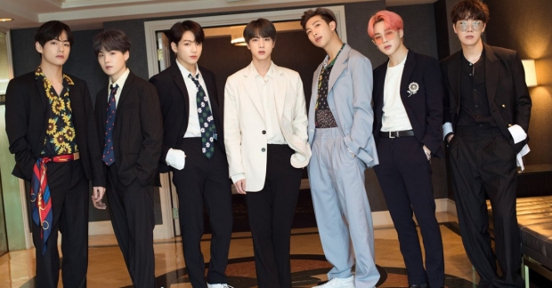 Loạt ảnh Dispatch: BTS lịch lãm, bảnh bao trước khi bước lên sân khấu của Billboard Music Awards 2019