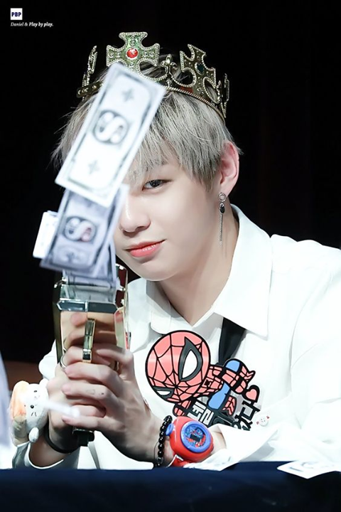 Bài báo: 'Tranh chấp hợp đồng' Kang Daniel, được phép hoạt động độc lập 