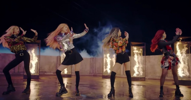 BLACKPINK lọt vào top 50 nghệ sĩ nổi tiếng nhất trên trang Billboard