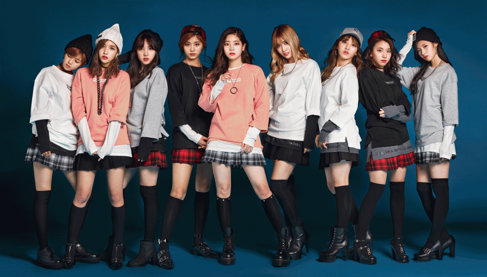 TWICE tổ chức triển lãm ảnh kỉ niệm 1 năm ra mắt