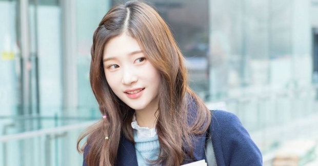 Jung Chaeyeon (DIA) lên tiếng trước tin đồn được giám đốc công ty "thiên vị"