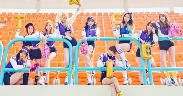"Cheer up" của Twice là ca khúc được yêu thích nhất trong quân đội Hàn Quốc