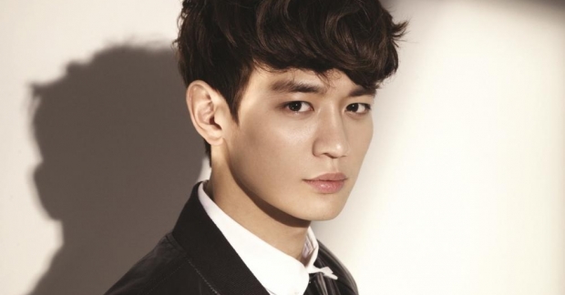 Minho (SHINee) nhận được lời khen của đàn anh trong bộ phim "Two Men"