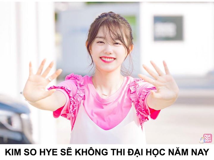 S&P Entertainment th&ocirc;ng b&aacute;o ban đầu Kim Sohye vốn l&ecirc;n kế hoạch thi đại học, nhưng sau đ&oacute; đ&atilde; r&uacute;t lại quyết định v&igrave; lo rằng m&igrave;nh c&oacute; thể g&acirc;y ảnh hưởng tới c&aacute;c th&iacute; sinh kh&aacute;c. Thay v&agrave;o đ&oacute; Sohye sẽ tập trung v&agrave;o c&aacute;c hoạt động đ&oacute;ng phim v&agrave; quảng b&aacute; tr&ecirc;n truyền h