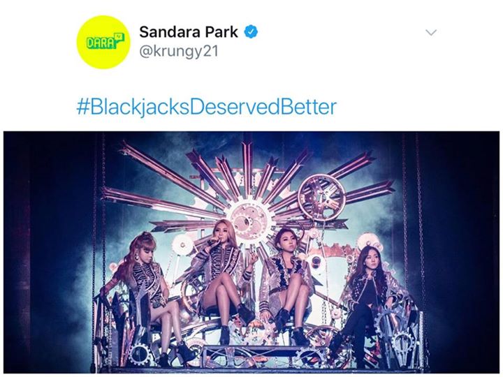 Tròn 1 năm ngày 2NE1 disband (25/11/2016), các fan ở khắp nơi trên toàn thế giới đã trend hashtag “#2NE1DeservedBetter” - 2NE1 xứng đáng được nhận những điều tốt hơn. Bất ngờ Sandara Park cũng lên tiếng phản hồi dòng cảm xúc của fan với tweet: “#Blackjack