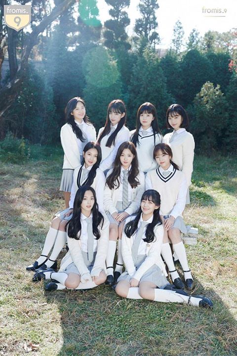 Nhóm nữ Fromis_9 bước ra từ show tuyển chọn “Idol School” tung bộ ảnh profile đầu tiên trước thềm debut 