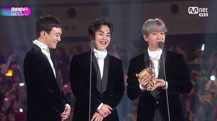 EXO-CBX thắng Best Asian Style Awards tại MAMA 2017 in Japan