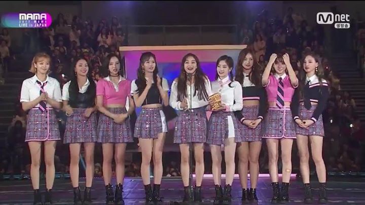 Daesang Song of the Year tại MAMA 2017 in Japan thuộc về ca khúc “Signal” của TWICE