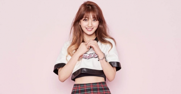 Chỉ có khi nhìn lại những bức ảnh, ta nhận ra Jihyo (TWICE) đã trải qua một thời kì giảm cân 'bí mật'