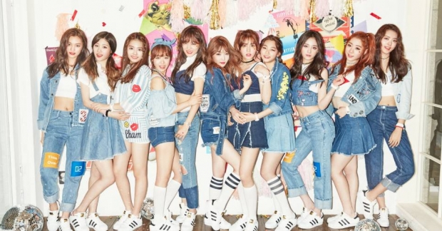 I.O.I vừa tái hợp vừa kết hợp với AKB48 tại“MAMA 2017”