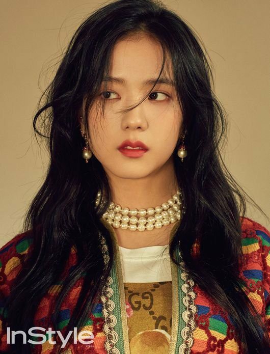 Bài báo: Black Pink Jisoo "Cuộc sống sau khi debut? Vẫn biết ơn mọi thứ"