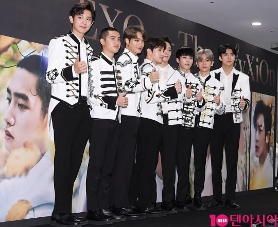 Bài báo: EXO, "BTS và Wanna One đang lan truyền K-Pop ra toàn thế giới, chúng tôi cảm ơn họ" 