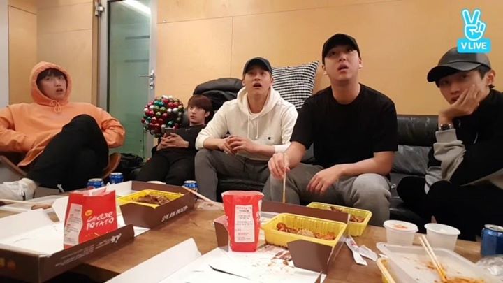 Pann: Anh ta đi&ecirc;n rồi &agrave;? 