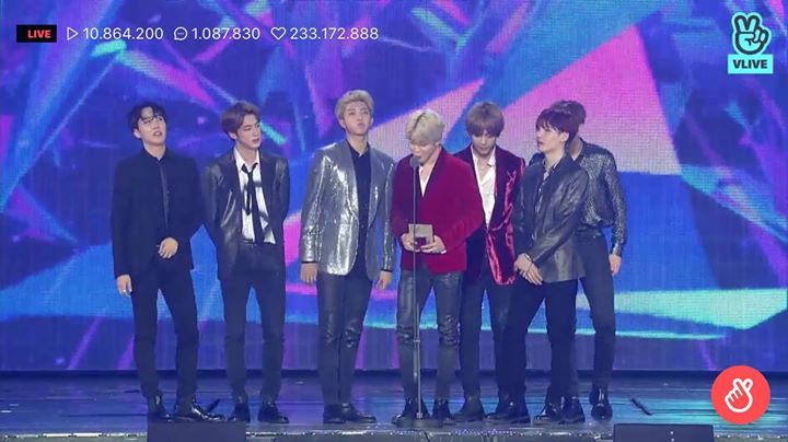 BTS ẵm Daesang kép, khép lại Lễ trao giải #MGA2018 với Best Artist of the Year