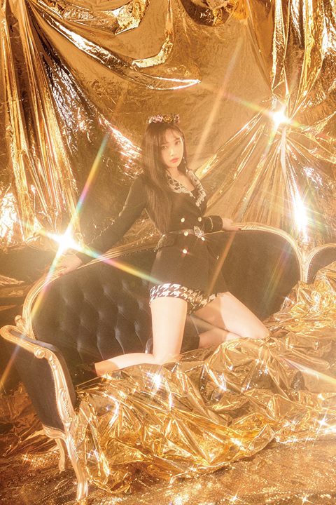 Joy xuất hiện trong ảnh teaser của “Really Bad Boy”