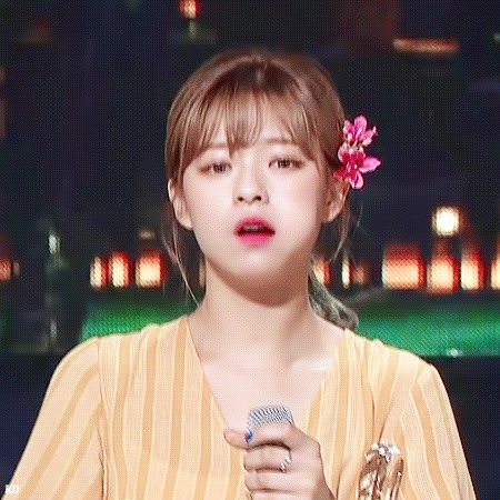 [Pann] Hiện tại Twice Jungyeon đang nuôi tóc dài