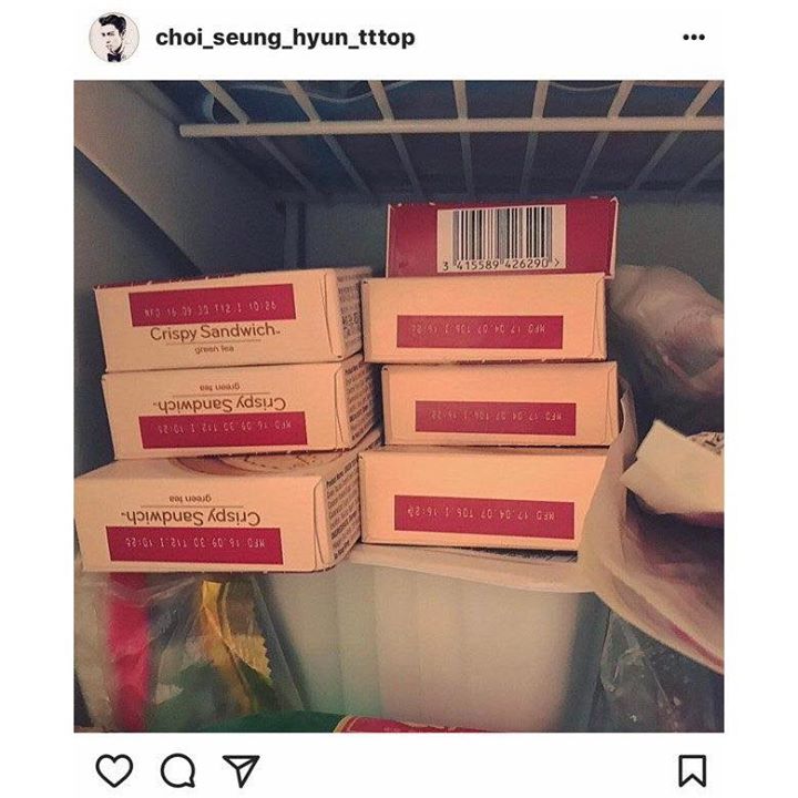 Tối ngày 12/10, Big Bang T.O.P lần đầu tiên trở lại Instagram sau 5 tháng kể từ khi nhập ngũ và vướng scandal cần sa. Bức ảnh T.O.P đăng là một chiếc tủ lạnh chứa đầy những hộp kem Haggen-Dazs. Nhưng sau đó T.O.P đã nhanh chóng xoá nó đi.