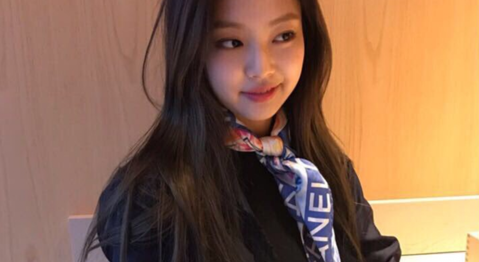 Jennie (BLACKPINK) muốn hẹn hò với một người đàn ông quyến rũ