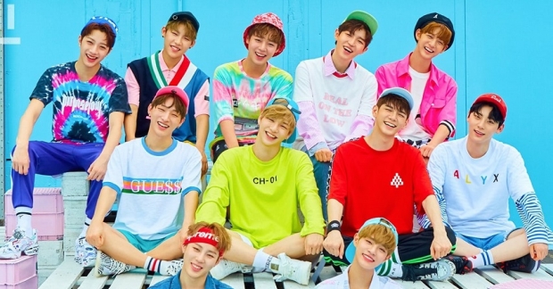 Fan tố cáo staff công ty quản lý giúp đỡ sasaeng fan tiếp cận với thành viên Wanna One