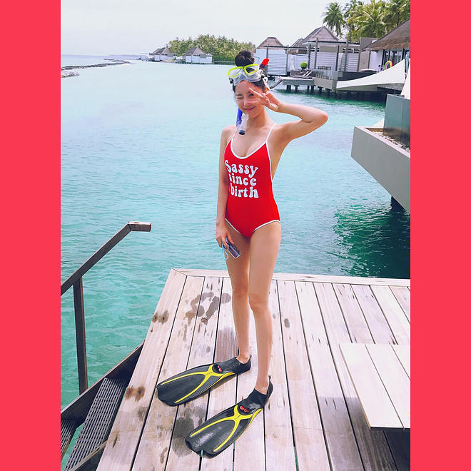 Hyomin chia sẻ hình ảnh diện bikini từ kỳ nghỉ Maldives