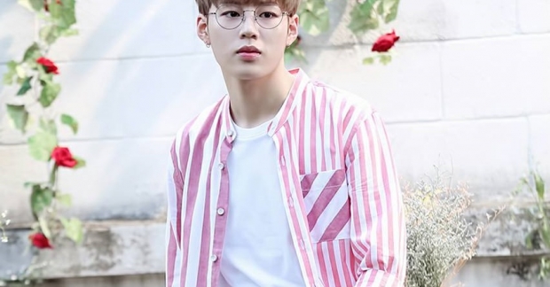 Bạn bè Sungwoon (Wanna One) kiếm bội tiền khi rao bán ảnh của anh