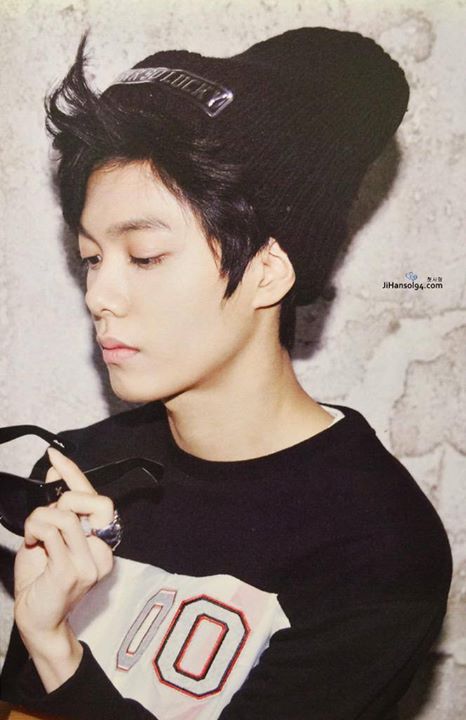 Instiz: Th&agrave;nh vi&ecirc;n cũ của SM Rookies Ji Hansol sẽ tham gia v&agrave;o The Unit