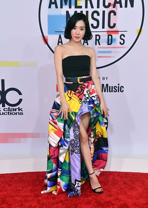 SNSD Tiffany Young, NCT 127 và Kris Wu cùng dàn sao đổ bộ thảm đỏ American Music Awards 2018