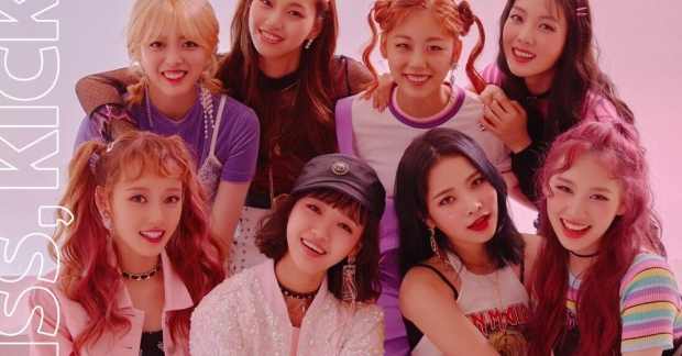 Weki Meki tung concept photo nhân ngày trở lại: Sự "lột xác" đầy bất ngờ với hình tượng funky