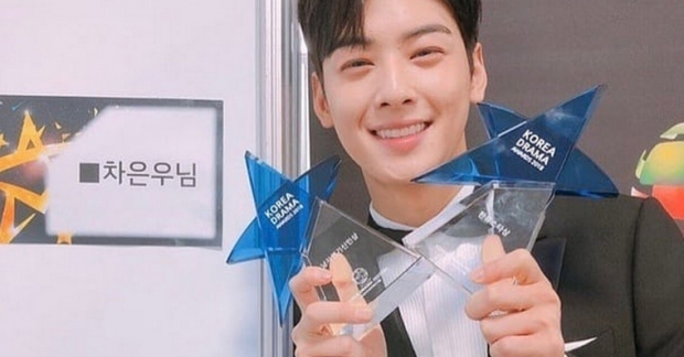 "Gương mặt thiên tài" Cha Eun Woo một mình "ẵm" hai giải thưởng tại Korean Drama Awards 2018