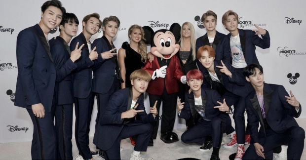 NCT là nhóm nhạc châu Á duy nhất tham gia sân khấu kỷ niệm 90 năm ra đời của Mickey Mouse tại Mỹ