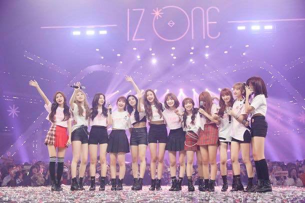 Bài báo: IZ*ONE debut hoành tráng trước 3,000 fan... Show-con nhép-hoàn-toàn trông giống nhóm nhảy hơn là nhóm nhạc