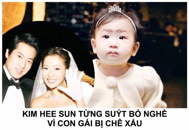 Mới đây Kim Hee Sun tham gia một chương trình của đài KBS. Tại cuộc phỏng vấn này, nữ diễn viên chia sẻ về những đánh giá tiêu cực khi cô khoe con gái Yeon Ah với công chúng