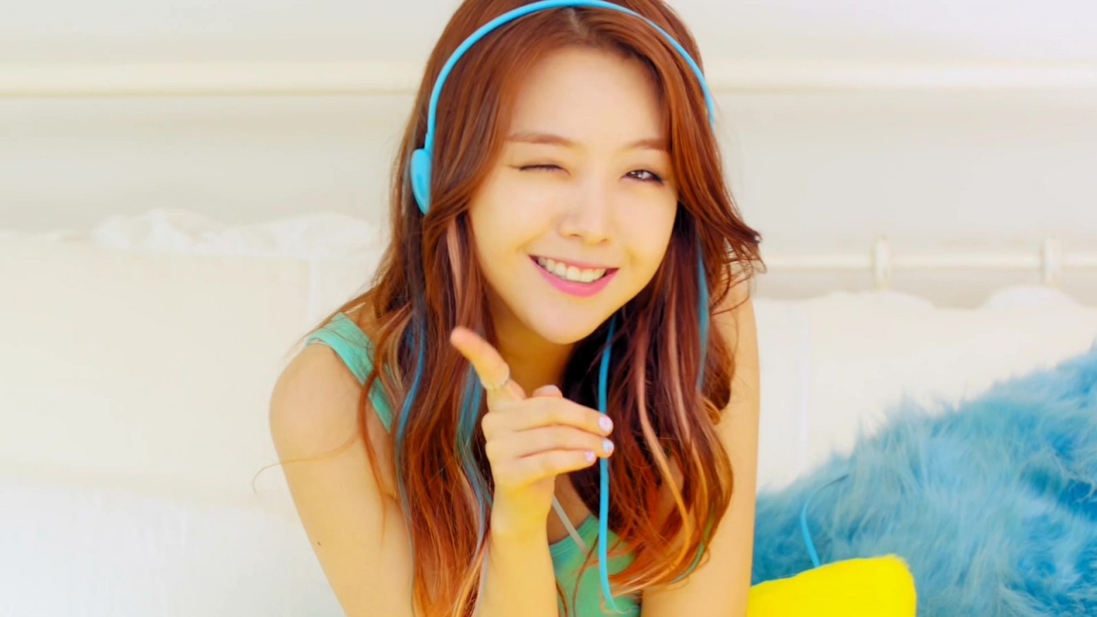 10 bức ảnh chứng minh Minah (Girl’s Day) có bờ vai đẹp nhất