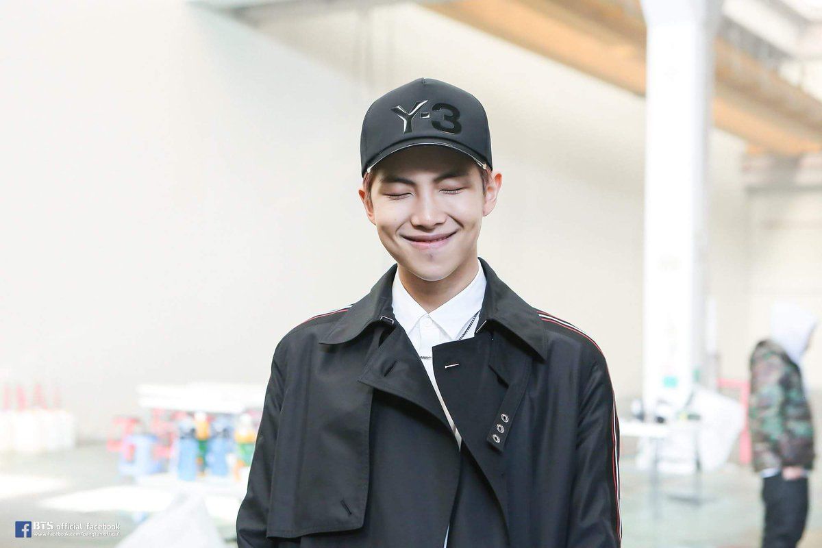 Rap Monster của BTS  vướng tin đồn hẹn hò