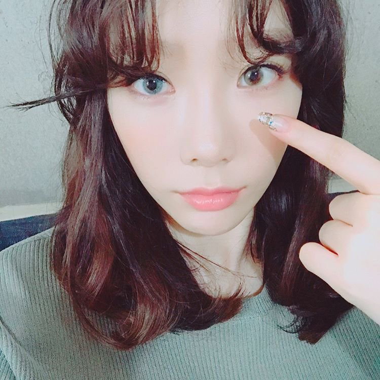 Taeyeon có thói quen làm điều này với ngón tay của mình