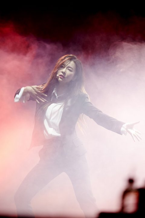 Pann: Seulgi mặc vest, fan chết đứ đừ