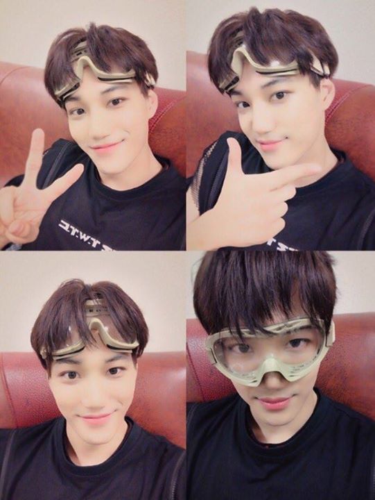 Pann: ㅋㅋ EXO KAI phải đeo kính bảo hộ này