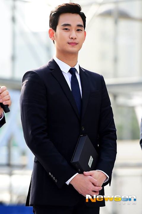 Bài báo: Kim Soo Hyun chuẩn bị nhập ngũ vào ngày 23 tháng 10... "Âm thầm nhập ngũ mà không tổ chức sự kiện chính thức"