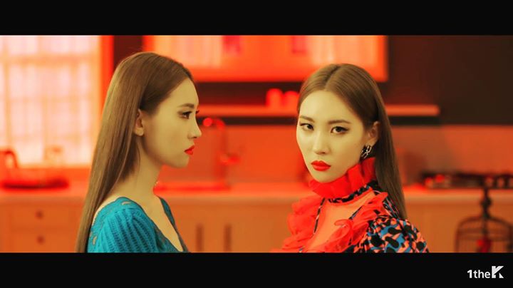 Sunmi tung ca khúc chủ đề “#SIREN”