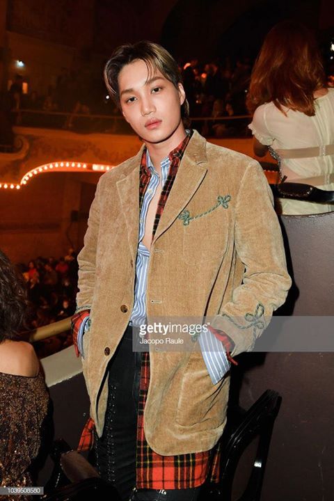 EXO Kai dự show Gucci tại Tuần lễ thời trang Milan