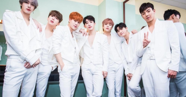 MONSTA X nói về fan Việt Nam: "Khi ký tặng thì có tới 10 bạn khóc, có lẽ các bạn rất muốn gặp chúng tôi từ lâu"