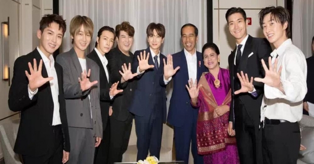 Super Junior vinh dự được diện kiến tổng thống Malaysia 