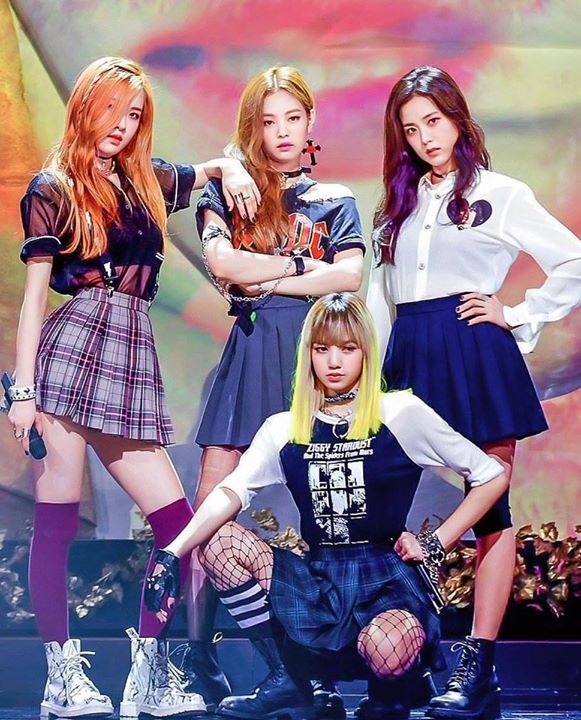 Pann: Trang phục diễn của Black Pink